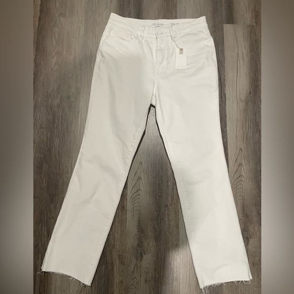 Good American Straight Leg White Jeans - Picture 6 of 10